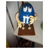 M&M DISPENSER / BM