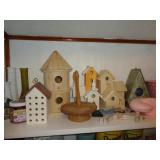 BIRD HOUSES & MISC SHELF FULL / BM
