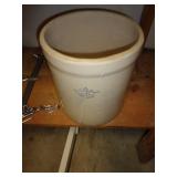 #4 CROWN CROCK / BMTR