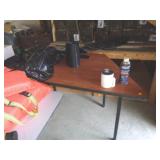 TABLE / S2