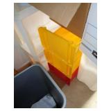 PLASTIC BINS / BM