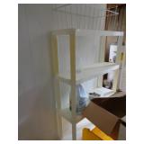 PLASTIC SHELF / BM