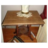 SIDE TABLE / LR