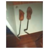 SHOE STRETCHERS / HC