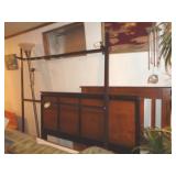 2 - BED FRAMES & FLOOR LAMP / BM