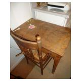 DESK & CHAIR / BM