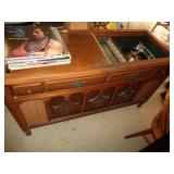 MAGNAVOX CONSOLE STEREO / BM