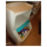 TOY BOX W TOYS / BM