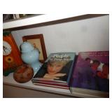BOOKS, PRINTS & DECOR / BM