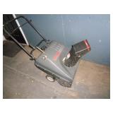CRAFTSMAN GAS POWERED SNOW BLOWER / LW