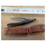 STRAIGHT RAZOR ORIG. BOX - J R TORREY