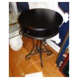 SIDE TABLE W DRAWER 28"T / LR