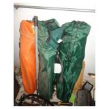 3 - FOLDING CHAIRS / G