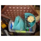 TOTE OF GARDEN ITEMS & MISC / G