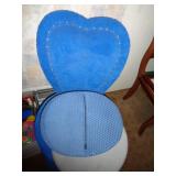 BLUE HEART CHAIR / BM