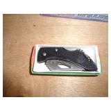 FROST NEW IN BOX LOCKBACK KNIFE