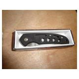 FROST NEW IN BOX LOCKBACK KNIFE