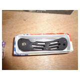 FROST NEW IN BOX LOCKBACK KNIFE