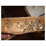 6 - GLASS DRAWER KNOBS