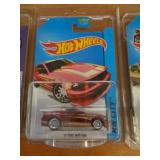 HOT WHEELS 07 FORD MUSTANG 2013 MIB