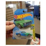 HOT WHEELS -  69 CAMARO 2020 MIB