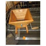 HAND CRANK FRUIT GRINDER