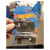 HOT WHEELS - 2011 CHEVY SILVERADO 2017 MIB