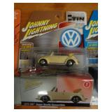 JOHNNY LIGHTNING 75 VW SUPER BEETLE 2020 MIB