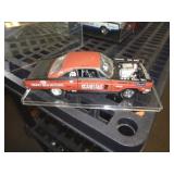 67 FORD FAIRLANE 1/18 / NO BOX NO HOOD / GMP