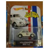 HOT WHEELS VW BEETLE THE LOVE BUG 2013 MIB