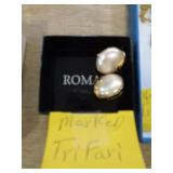 TRIFARI EARRINGS