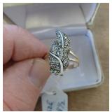 STERLING SILVER RING SZ 8.5