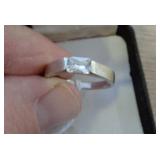 STERLING SILVER RING SZ 8