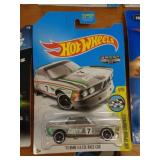 HOT WHEELS 73 BMW 2015 MIB