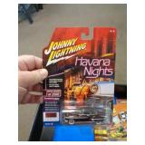 JOHNNY LIGHTNING - 50 OLDS ROCKET 88 2018 MIB