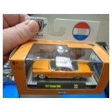 M2 57 CHRYSLER 300 2021 MIB