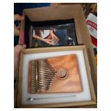 KALIMBA MUSIC INSTRUMENT