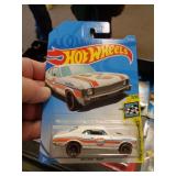 HOT WHEELS -  68 CHEVY NOVA 2017 MIB