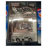 HOT WHEELS  CADILLAC RACER MIB 2002