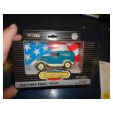 ERTL 1/43 1993 -1932 FORD PANEL TRUCK MIB
