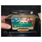 ERTL 1/43 1993 -  52 CADILLAC  MIB