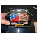 ERTL 1/43 1993 - 1930 CHEVY TRUCK MIB