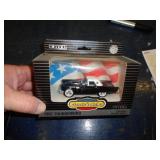 ERTL 1/43 1993 - 57 T-BIRD MIB