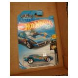 HOT WHEELS  - 68 CORVETTE 2017 MIB
