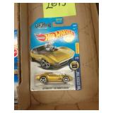 HOT WHEELS  2015-  68 CORVETTE MIB
