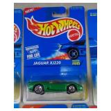 HOT WHEELS - MIB -  JAGUAR 1995