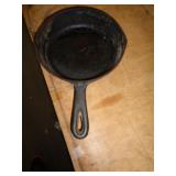 CAST IRON SKILLET