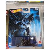 HOT WHEELS -MIB HW TOUR BUS DC BATMAN 2020