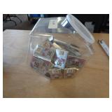 CONTAINER OF ROLLING PAPERS