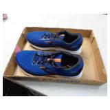 BROOKS MENS SZ 13